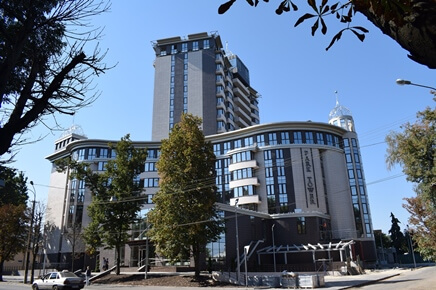 HOUSING - OFFICE COMPLEX OF BANK KHRESHCHATYK VINNYTSIA CITY